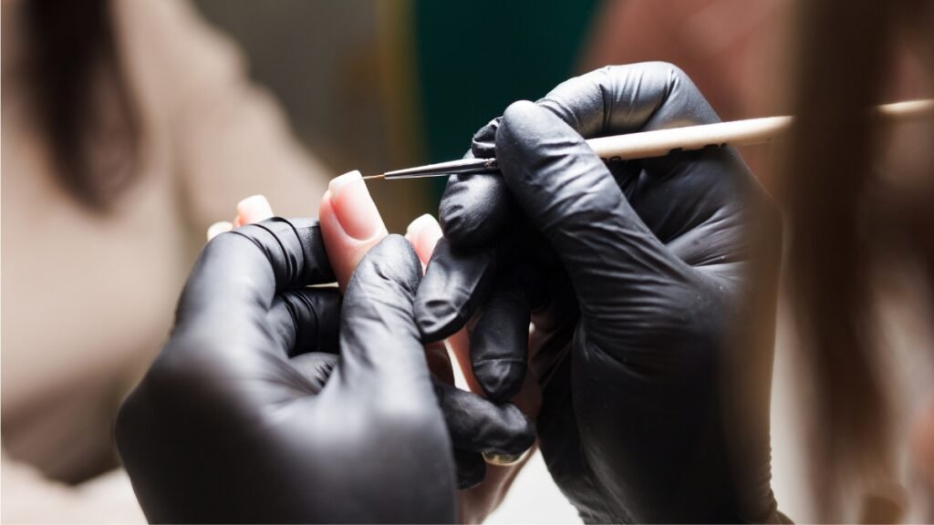 nails